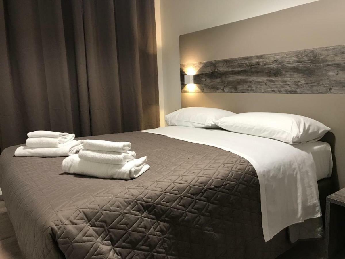 ローマ Borgonove Bed & Breakfast エクステリア 写真